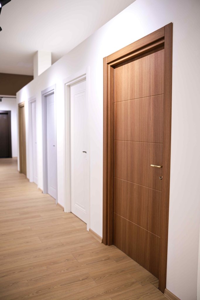 Crni petak za najpovoljnija vrata - od 10 do 30% na kompletan asortiman!